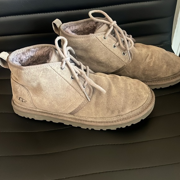 UGG Neumel Men's Chukka Boots Size 9 Brown Suede Sheepskin Lined - Picture 2 of 6